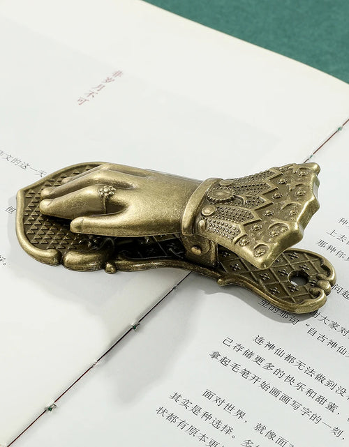 Load image into Gallery viewer, 1Pc Vintage Metal Bookmarks Bronze Lucky Hand Book Clip
