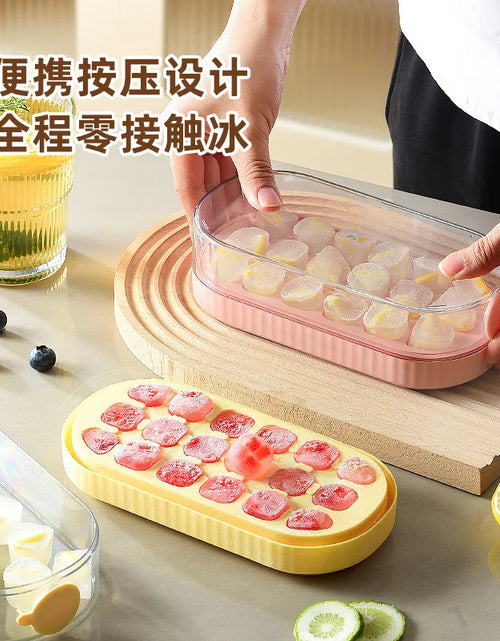 Load image into Gallery viewer, 8Grid Portable Water Injection Ice Tray Mold Food Grade Silicone Press Type Ice Cube Tray Mold DIY Ice Maker Ice Cube Tray
