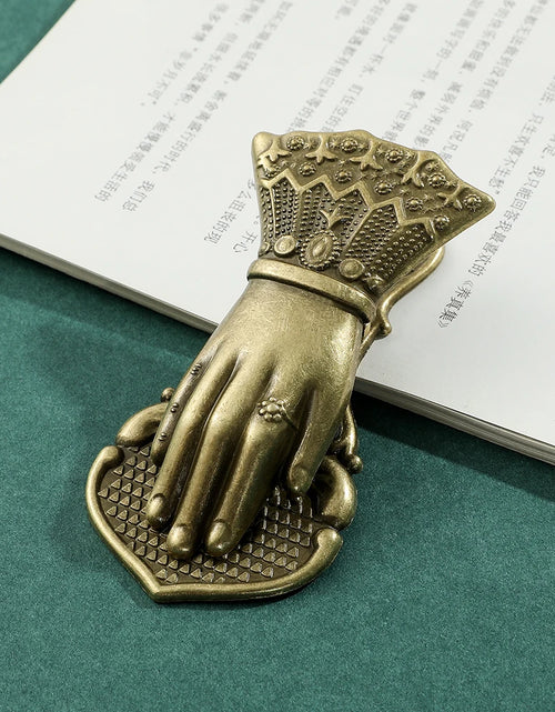 Load image into Gallery viewer, 1Pc Vintage Metal Bookmarks Bronze Lucky Hand Book Clip
